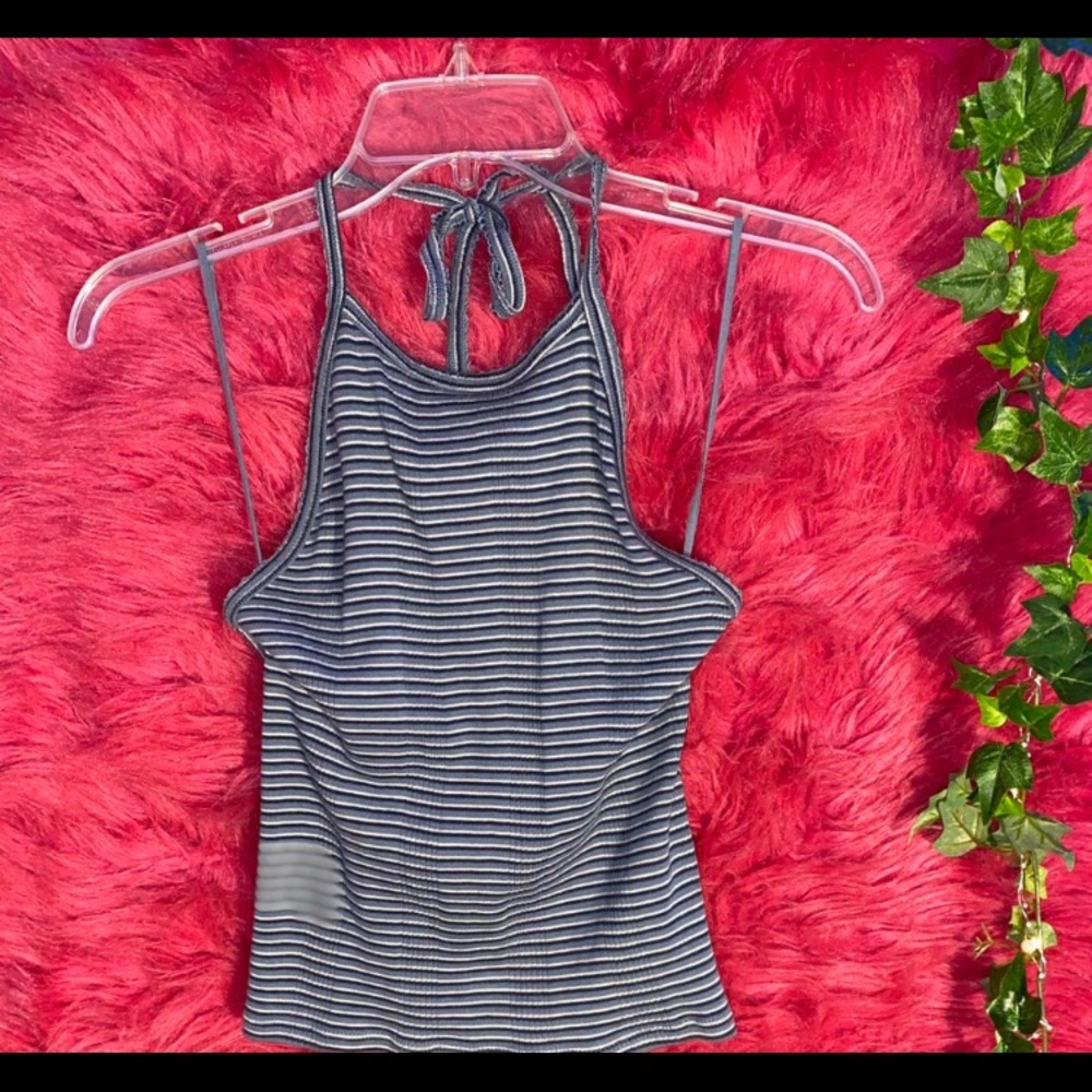 american eagle stripped top